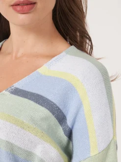 Baumwollstrickpullover Mit Mehrfarbigen Streifen