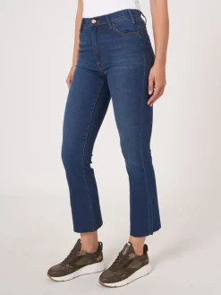 Bootcut Jeans Mit Fransen Am Saum