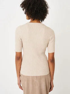 Figurbetonter Kurzarm-Pullover In Rippstrick