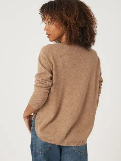 Kaschmirpullover Mit Rundem Saum Und U-Boot-Ausschnitt