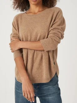 Kaschmirpullover Mit Rundem Saum Und U-Boot-Ausschnitt
