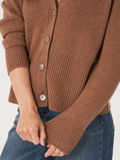 Kaschmir-Strickjacke Mit Geripptem V-Ausschnitt