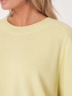 Kurzer Bio-Kaschmir-Raglan-Pullover