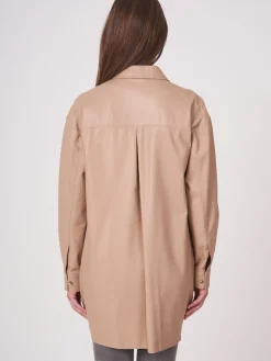 Lange Lederbluse