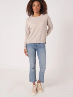 Lassiger Bio-Kaschmir-Pullover Mit Geknopftem Rucken
