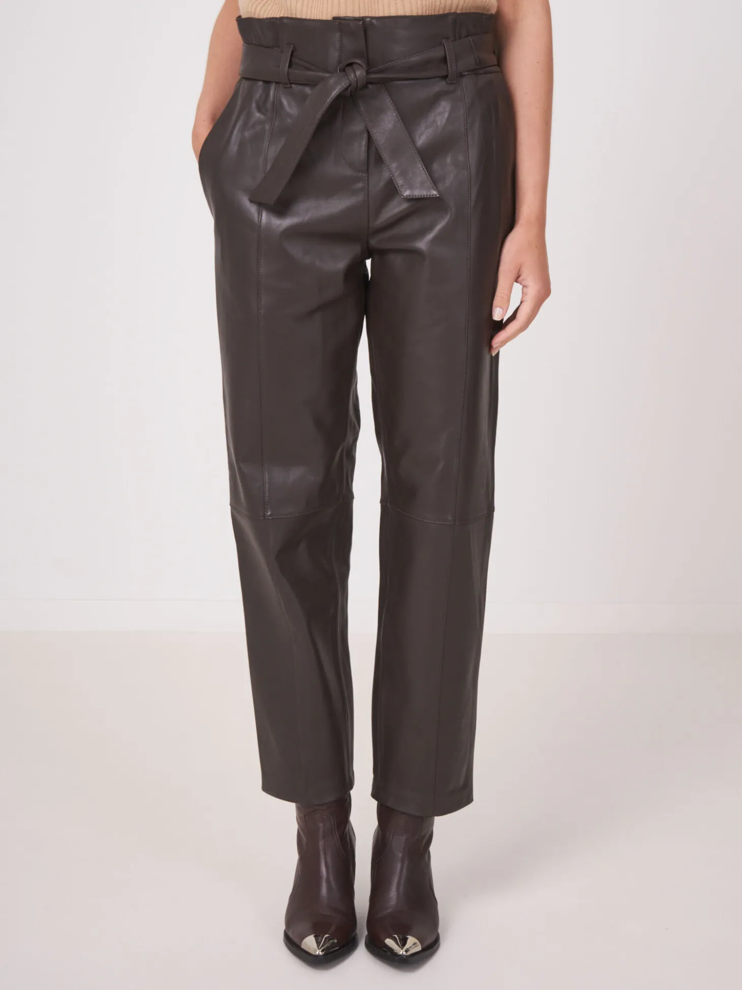 Locker Geschnittene Lederhose Mit Taillenband