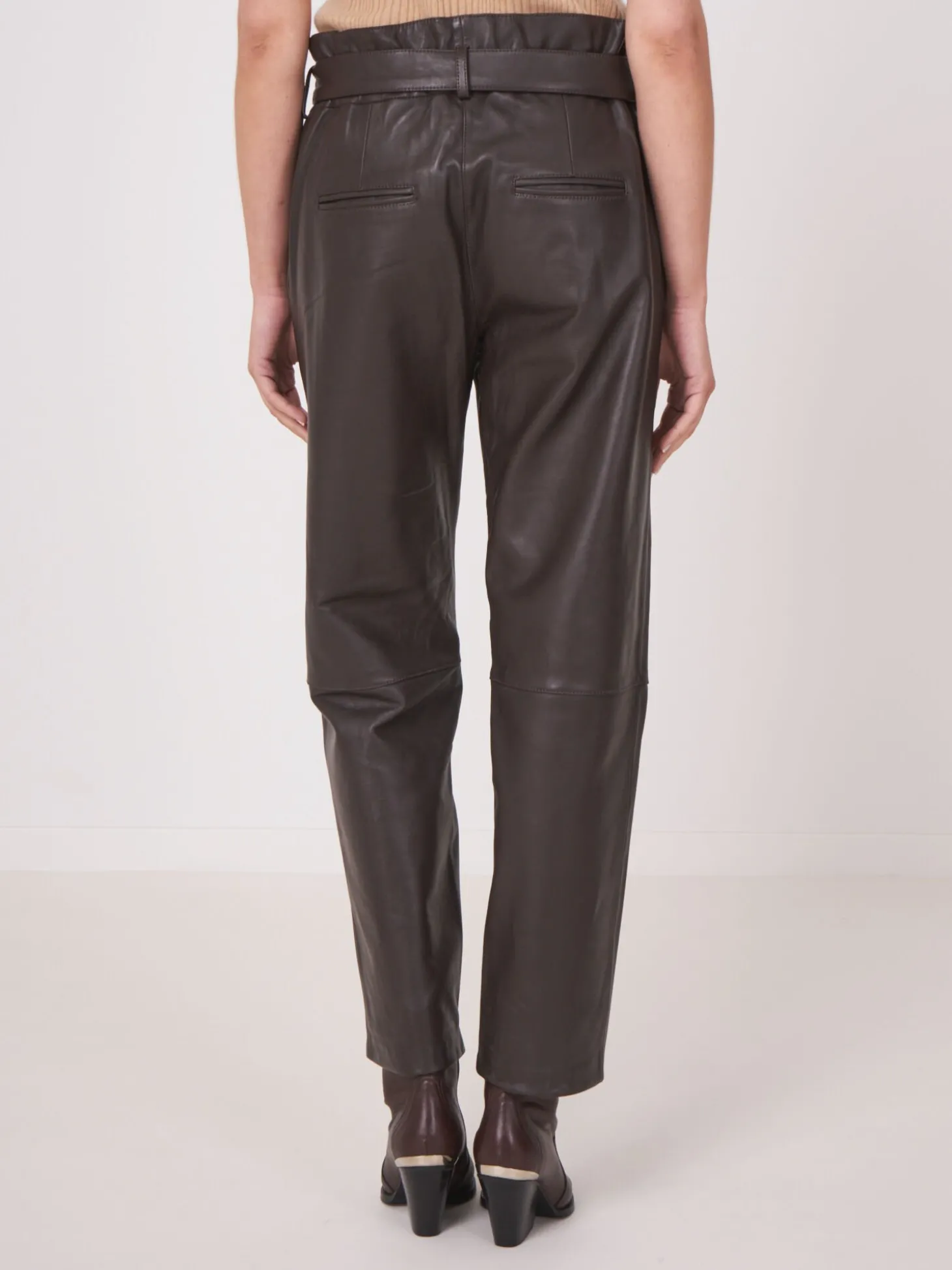 Locker Geschnittene Lederhose Mit Taillenband