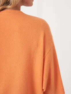 Locker Geschnittener Kaschmirpullover Mit Kurzen Fledermausarmeln