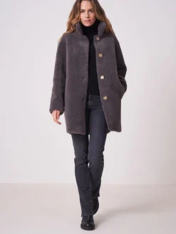 Mittellanger Faux Shearling Mäntel Mit Wendefunktion