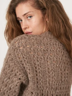Offener Ajour-Strickpulli