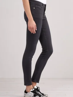 Straight-Cut Jeans