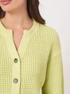 Strickjacke Aus Größem Rippenstrick Mit Puffarmeln