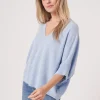 Ubergroser Armelloser Bio-Kaschmir-Pullover