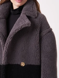Zweifarbiger Wendbarer Faux Shearling Mäntel